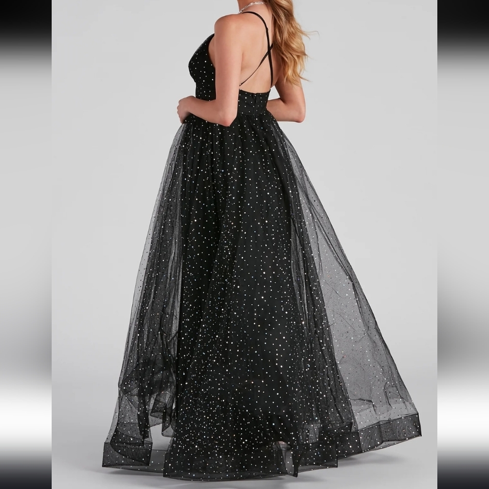 Glam Vanessa tulle Windsor Dress - Picture 2 of 14